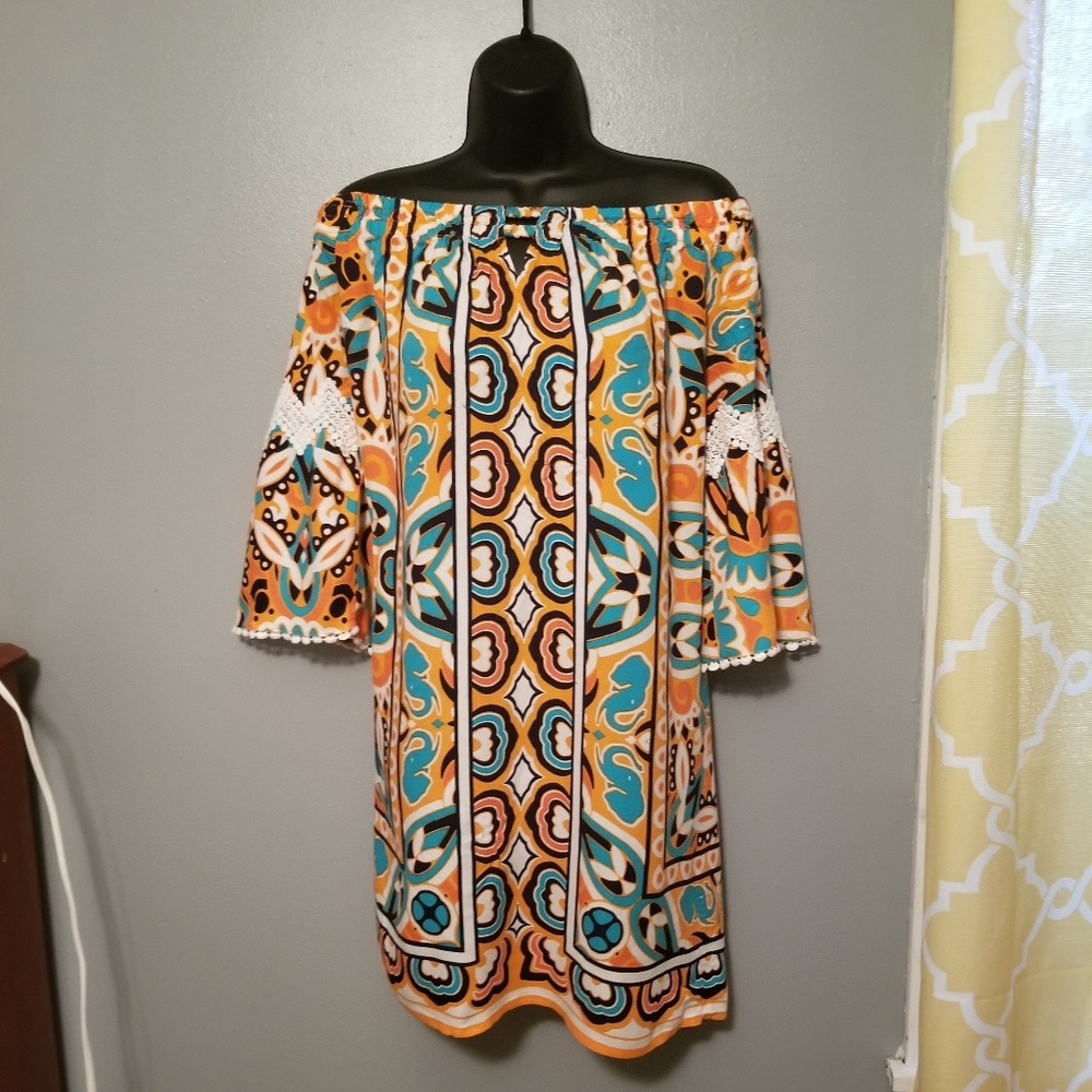 Dress - Picture 2 of 3